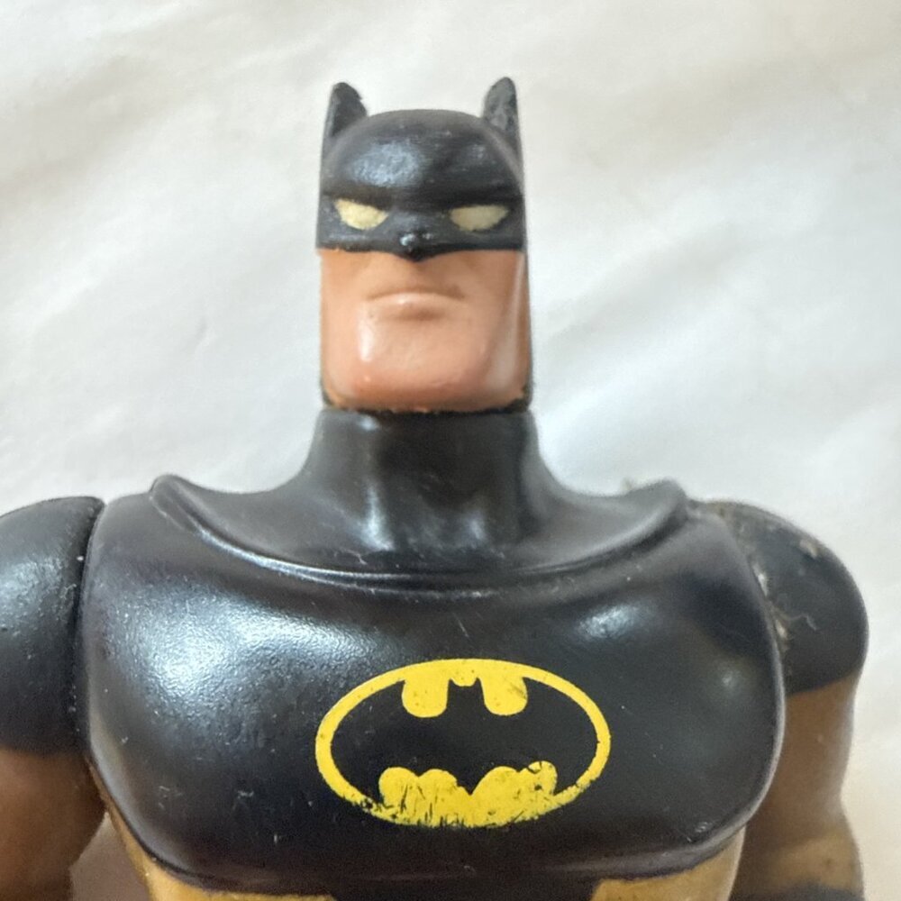 Vintage Batman 1993 Kenner 4.75" Gold Suit / Blue Beetle - Picture 5 of 10